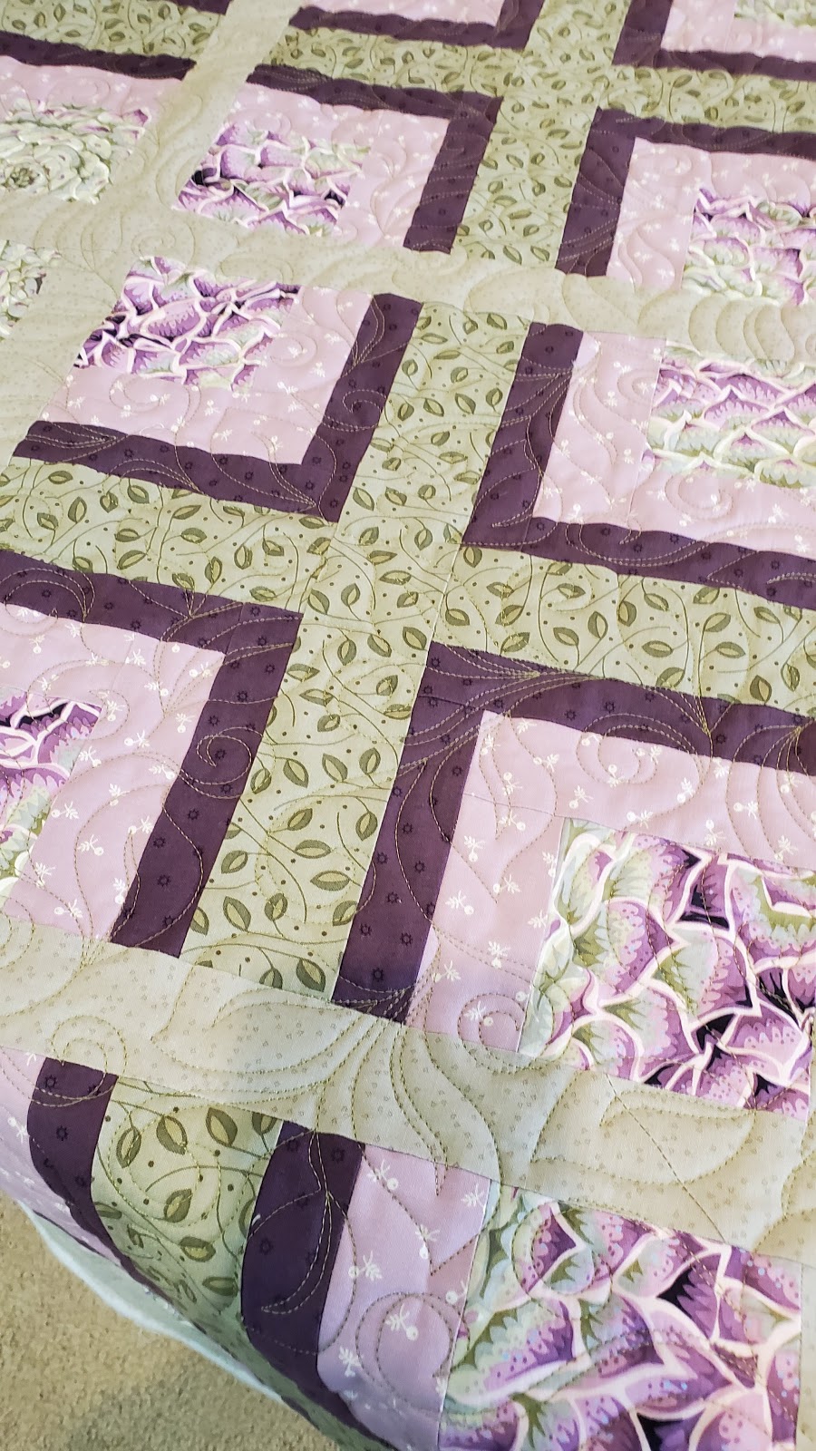 Lilynut Quilting Creations | 308 Hickory Dr, Fredonia, WI 53021, USA | Phone: (262) 339-1222