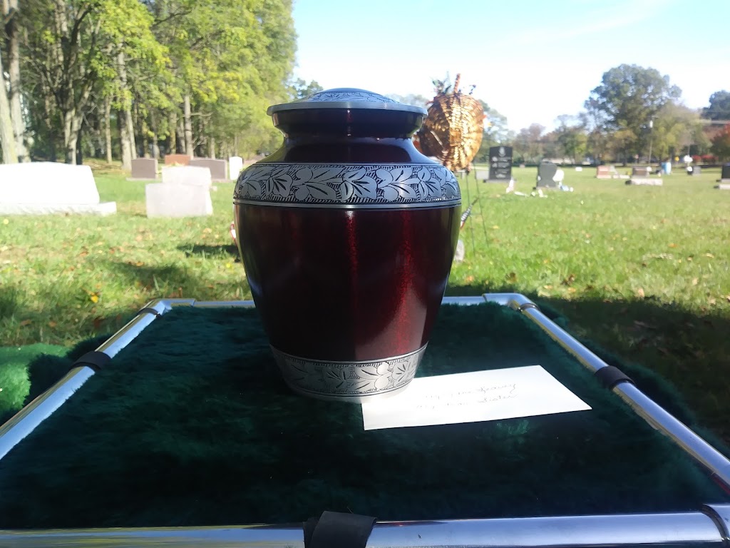 Commerce Memorial Cemetery | 2537 Benstein Rd, Commerce Township, MI 48390, USA | Phone: (248) 887-6700