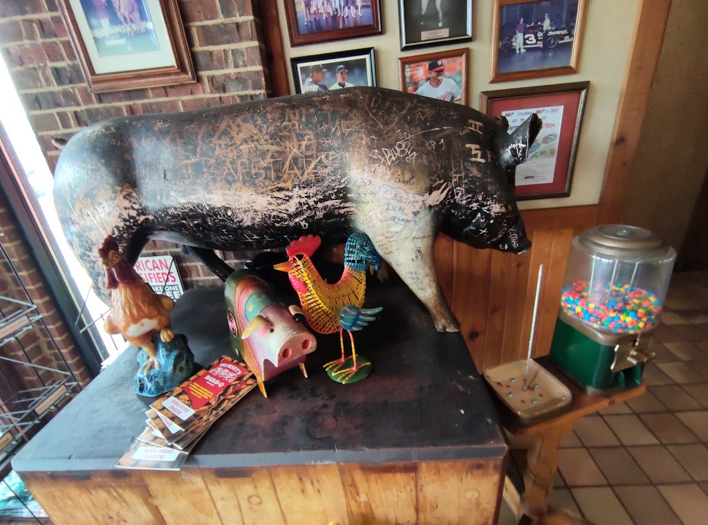 Hurseys Bar-B-Q | 1834 S Church St, Burlington, NC 27215 | Phone: (336) 226-1694