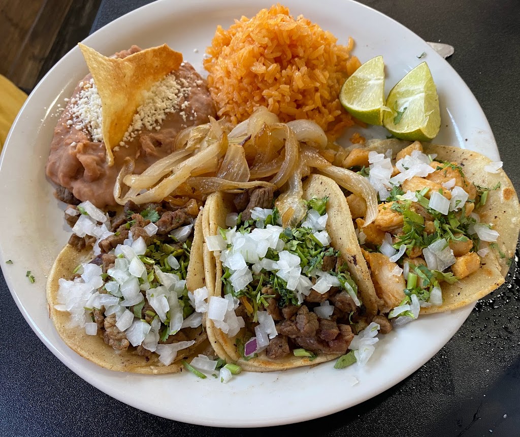 Gordos Authentic Mexican Restaurant | 102 N Main St, Kingfisher, OK 73750, USA | Phone: (405) 375-5667