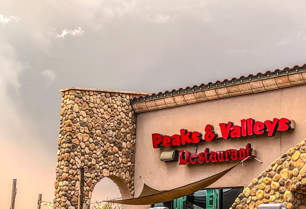 Peaks & Valleys Restaurant | 711 E Carefree Hwy, Phoenix, AZ 85085, USA | Phone: (623) 434-8370