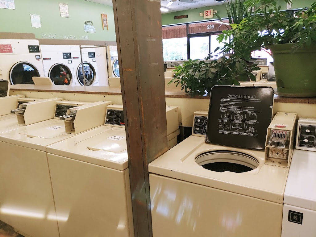 Fenton Coin Laundry | 912 Brookwood Center, Fenton, MO 63026, USA | Phone: (636) 343-9525