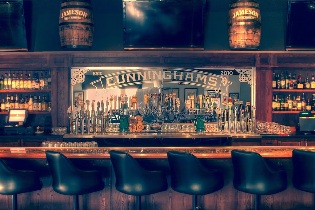 Cunninghams Pub and Grill | 10904 W Dodge Rd, Omaha, NE 68154, USA | Phone: (402) 934-4385