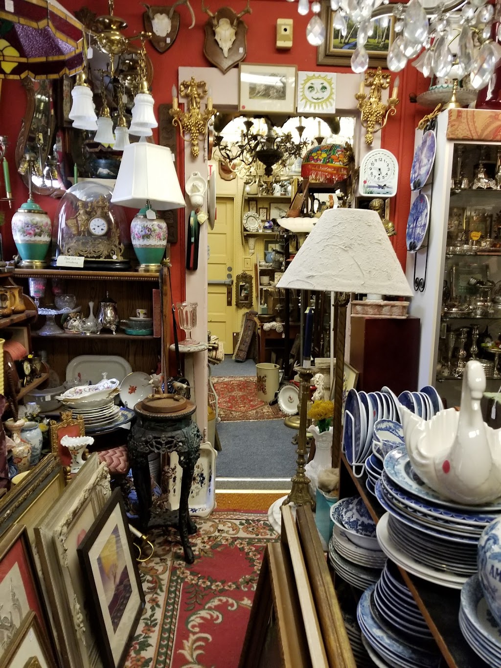 Summit Antique Center | 511 Morris Ave, Summit, NJ 07901, USA | Phone: (908) 273-9373