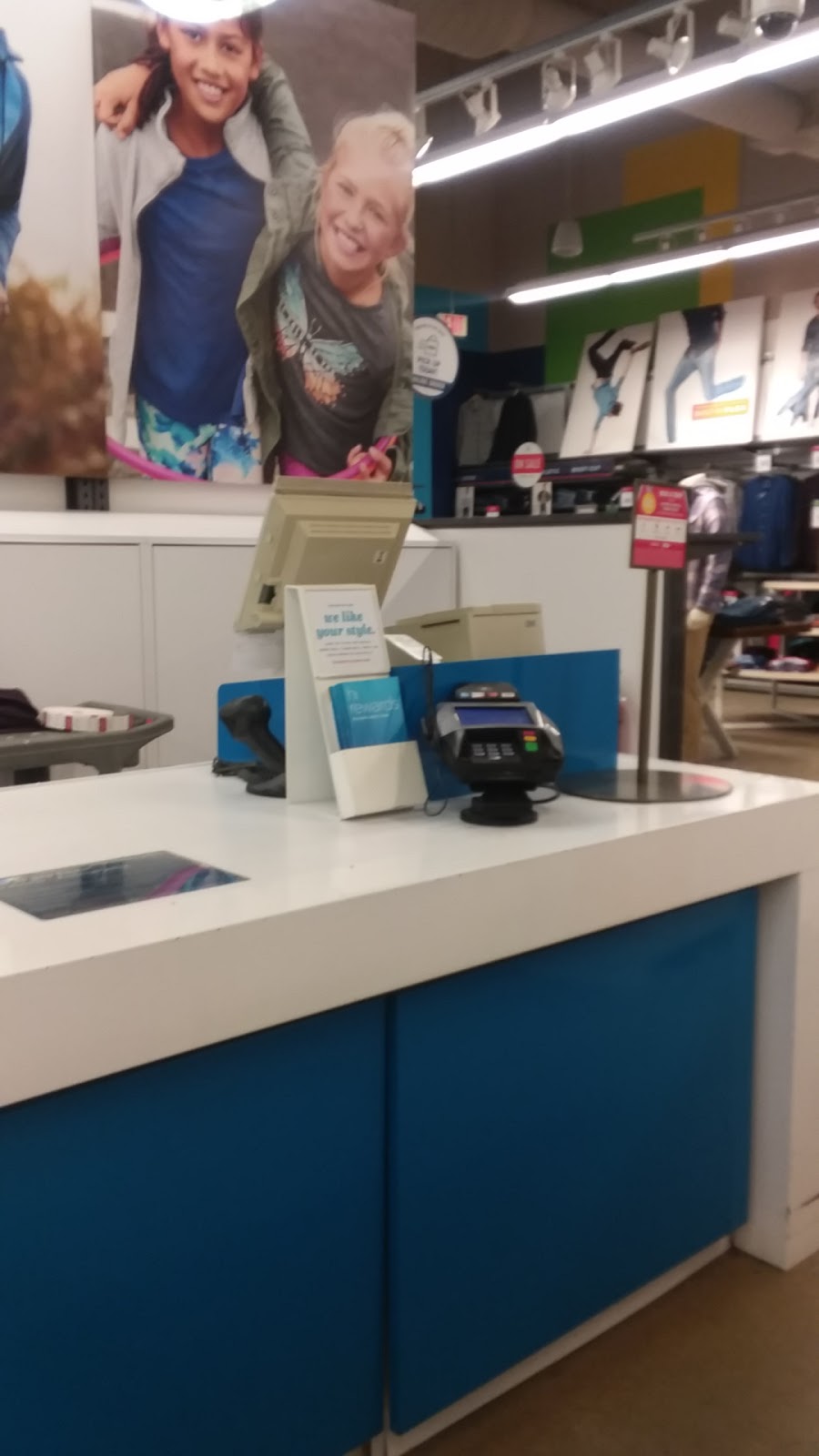 Old Navy | 2164 E 80th Ave, Merrillville, IN 46410, USA | Phone: (219) 472-4094