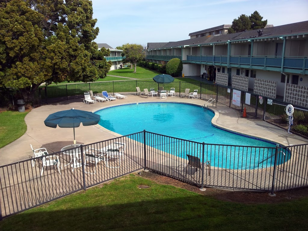 Coral Reef Inn & Suites | 400 Park St, Alameda, CA 94501, USA | Phone: (510) 521-2330