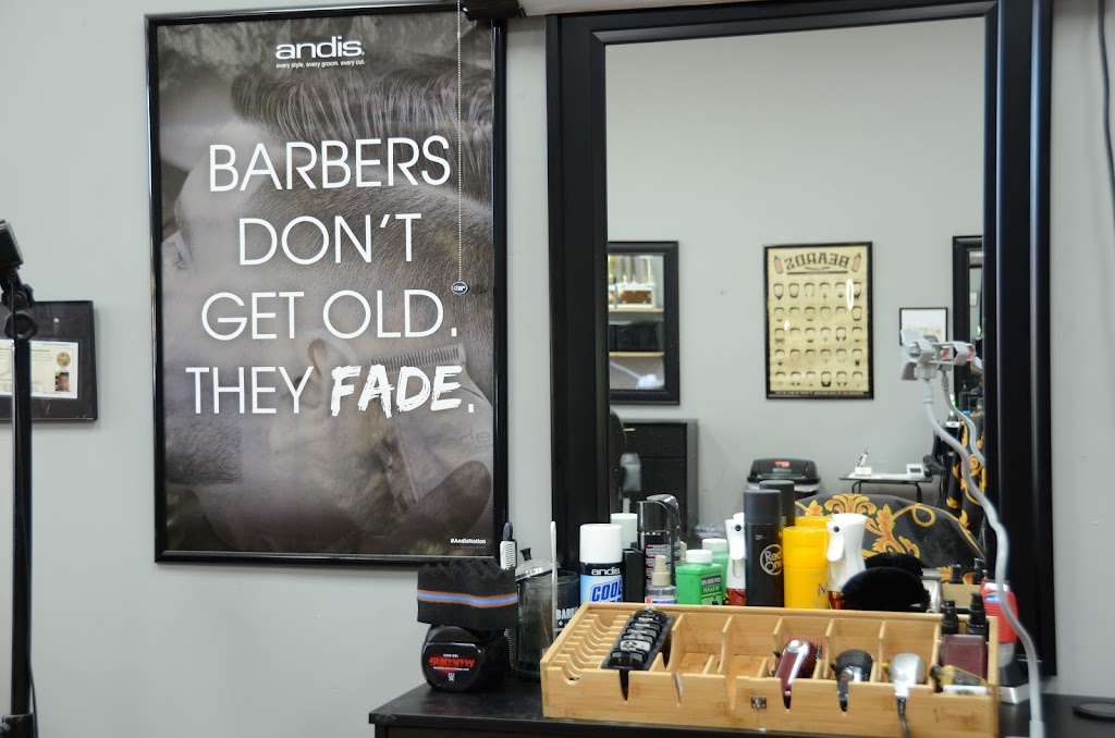 Fade & Combs Barber Lounge | 3546 St Johns Bluff Rd S UNIT 107, Jacksonville, FL 32224, USA | Phone: (904) 683-8178