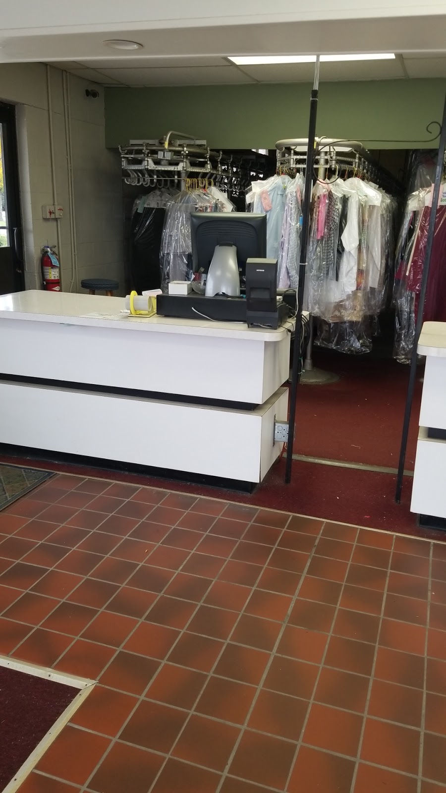 Prehop Cleaners & Shirt Laundry | 1280 Finley Rd, Lombard, IL 60148, USA | Phone: (630) 620-0880