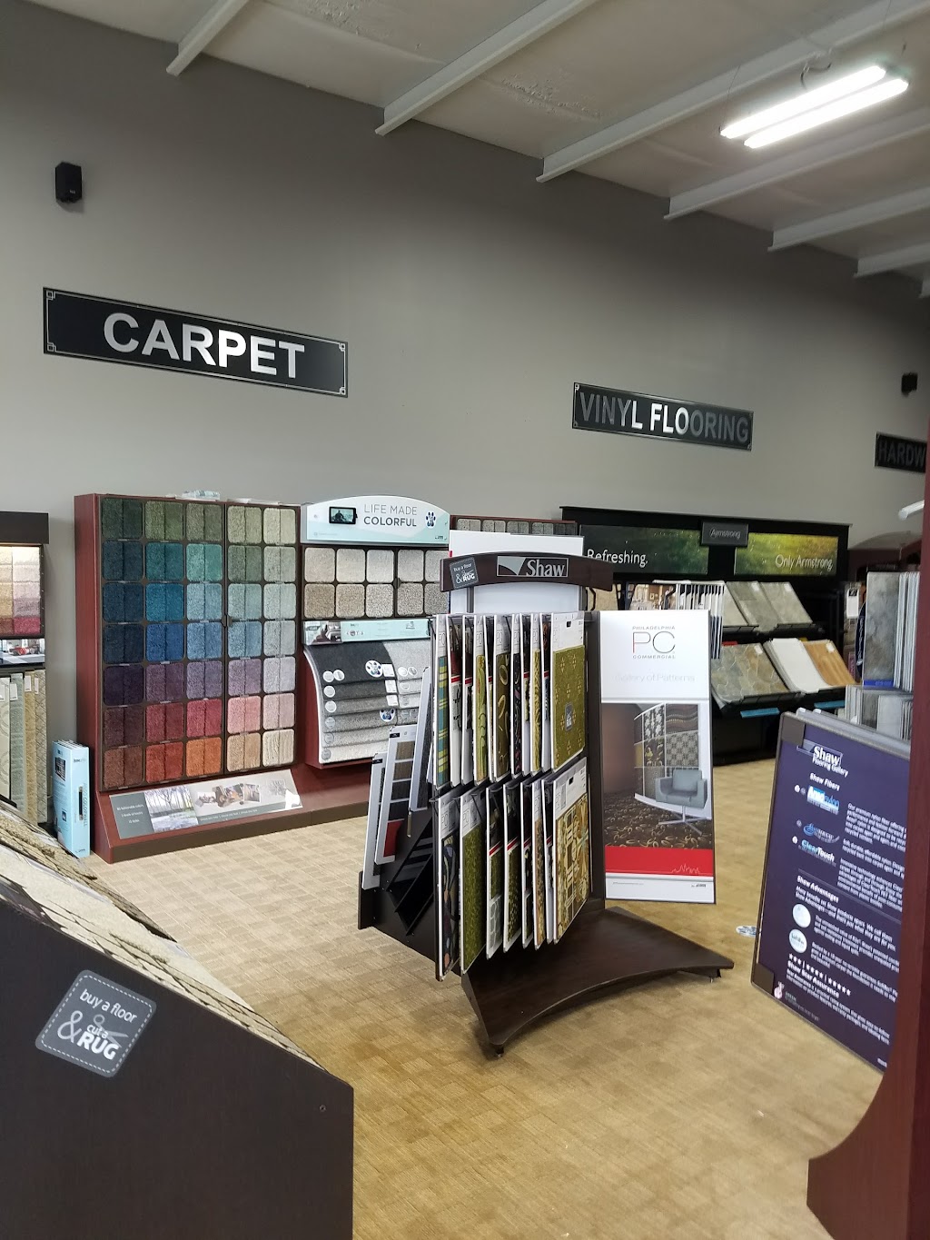 Shelbyville Paint, Flooring & More | 235 E Broadway St, Shelbyville, IN 46176, USA | Phone: (317) 392-4176