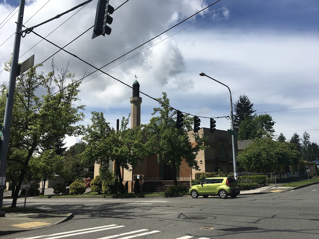 Idris Mosque | 1420 NE Northgate Way, Seattle, WA 98125, USA | Phone: (206) 363-3013