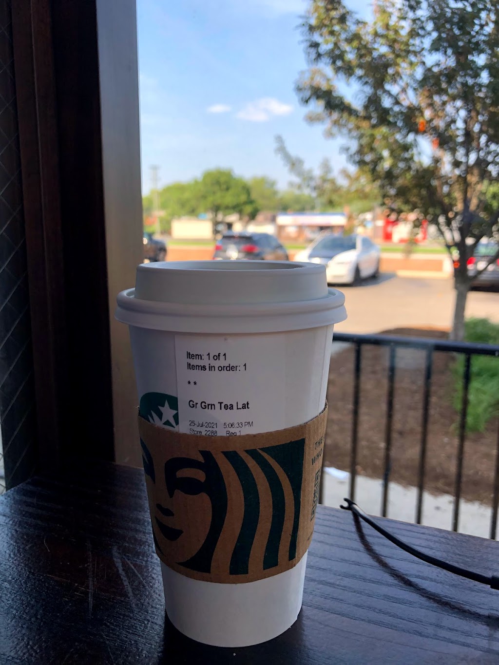 Starbucks | 31901 Woodward Ave, Royal Oak, MI 48073, USA | Phone: (248) 549-2253