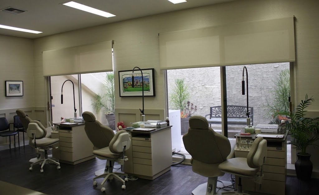 Calabasas Orthodontics | 4764 Park Granada #104, Calabasas, CA 91302, USA | Phone: (818) 222-0090