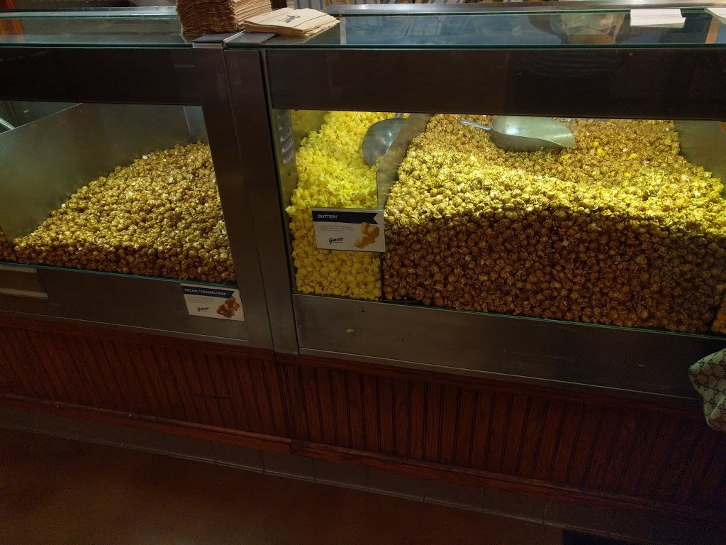 Garrett Popcorn Shops | 600 E Grand Ave, Chicago, IL 60611 | Phone: (888) 476-7267