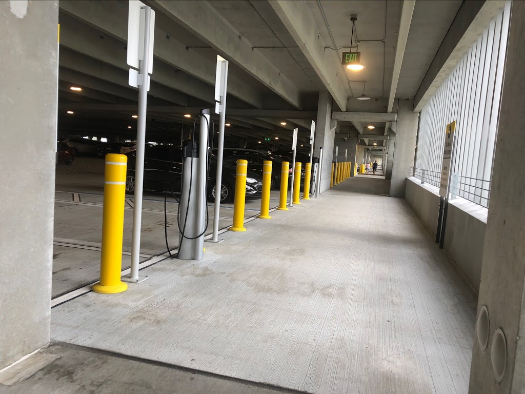 Grapefruit Parking Garage | E Buena Vista Dr, Lake Buena Vista, FL 32830, USA | Phone: (407) 934-7639