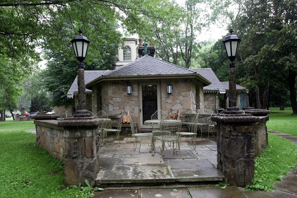 Stone Cottage at Hines Hill | 1403 W Hines Hill Rd, Peninsula, OH 44264, USA | Phone: (330) 657-2909