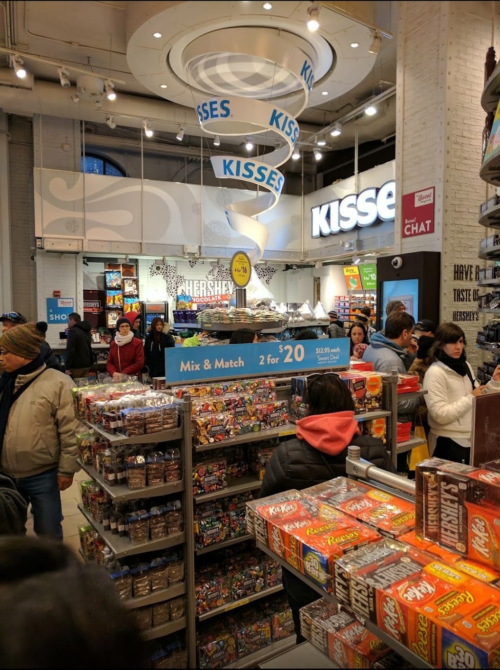 Hersheys Chocolate World | 20 Times Square, 701 7th Ave, New York, NY 10036, USA | Phone: (212) 581-9100