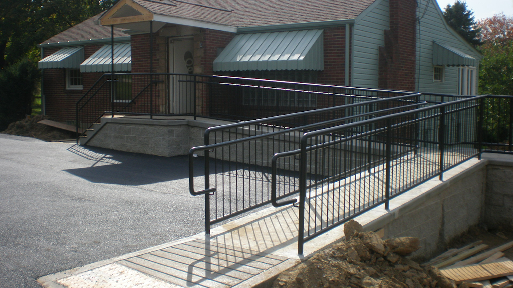 GoldStar Fence | 1428 Lincoln Hwy, North Versailles, PA 15137, USA | Phone: (412) 825-8060