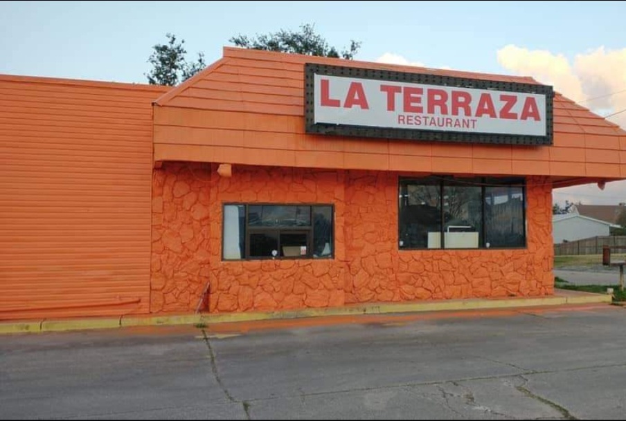 La Terraza Restaurant | 610 Vacherie St, Lockport, LA 70374, USA | Phone: (985) 213-1838