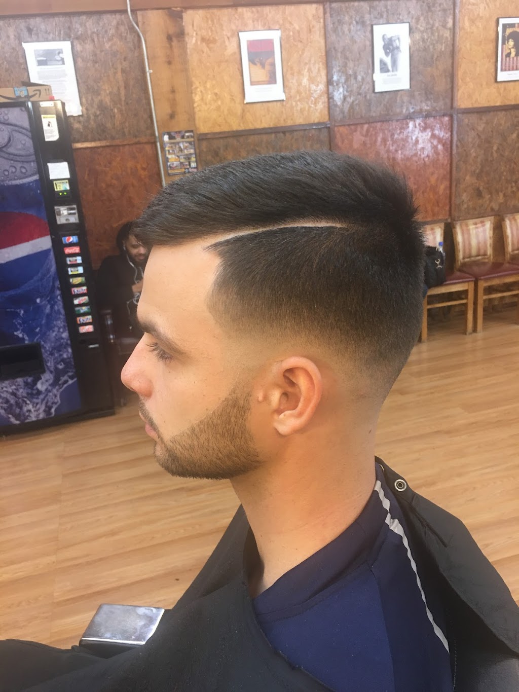 Donnas Barbershop | 3355 Stone Mountain Hwy, Snellville, GA 30078, USA | Phone: (470) 246-5782