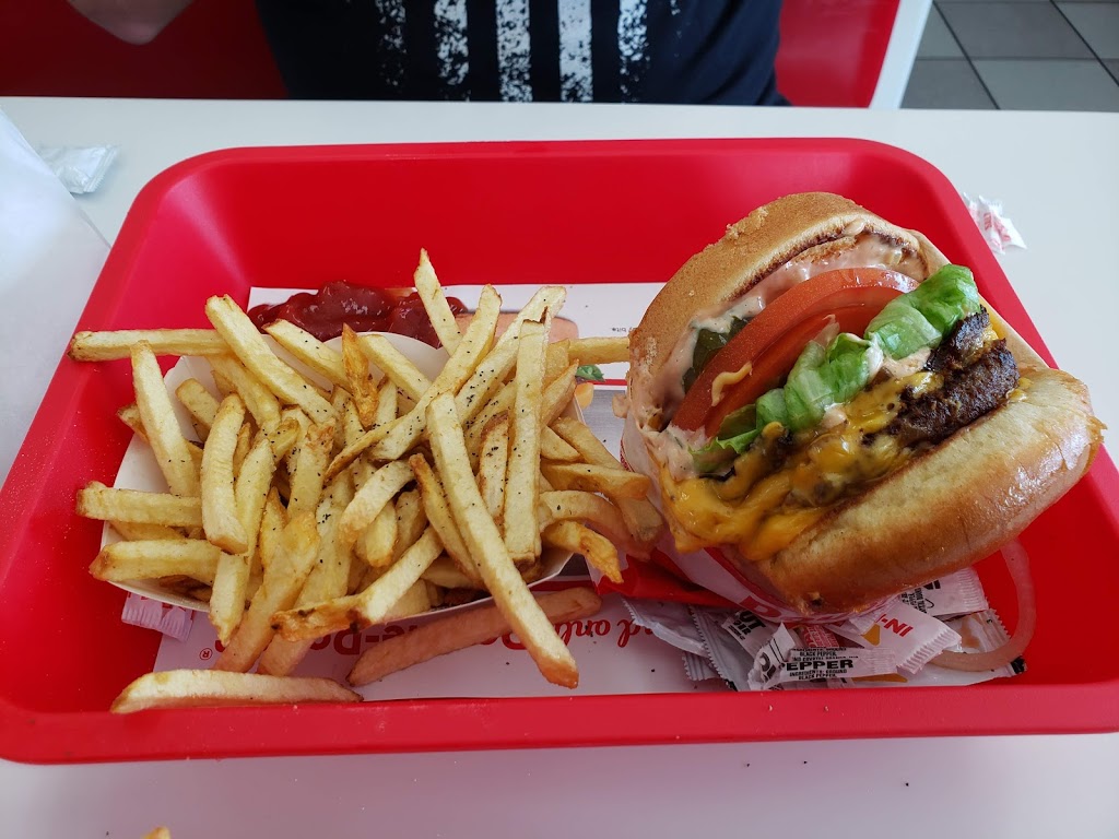 In-N-Out Burger | 20545 E Rittenhouse Rd, Queen Creek, AZ 85242 | Phone: (800) 786-1000