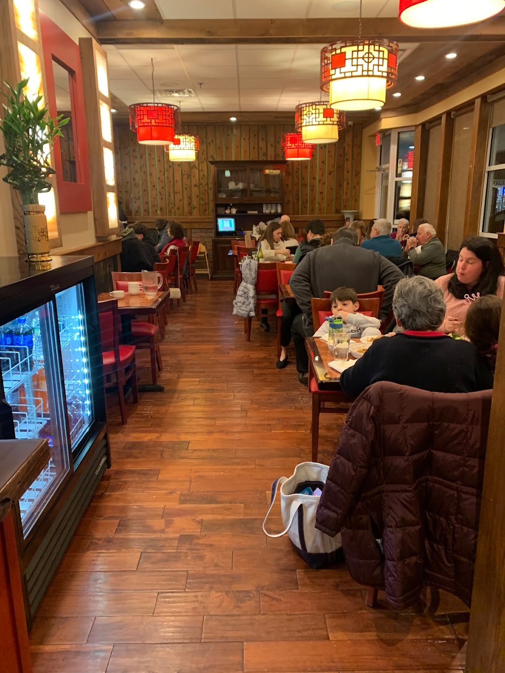 Village Gourmet Chinese Restaurant | 22 Chestnut Hill Rd, Norwalk, CT 06851, USA | Phone: (203) 849-8788