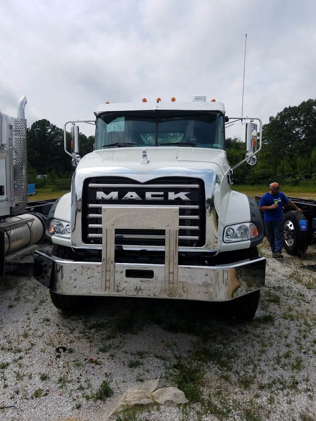 Childersburg Truck Services | 33790 US-280, Childersburg, AL 35044, USA | Phone: (256) 378-3101