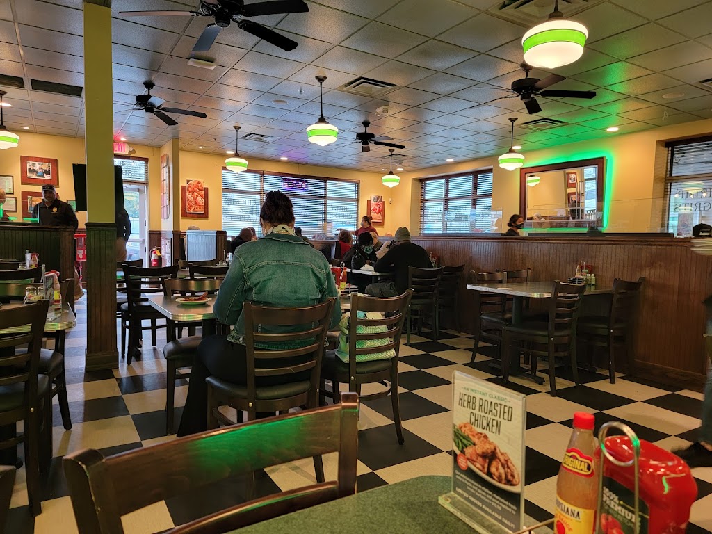 Metro Diner | 4011 W Kennedy Blvd, Tampa, FL 33609, USA | Phone: (813) 364-0076