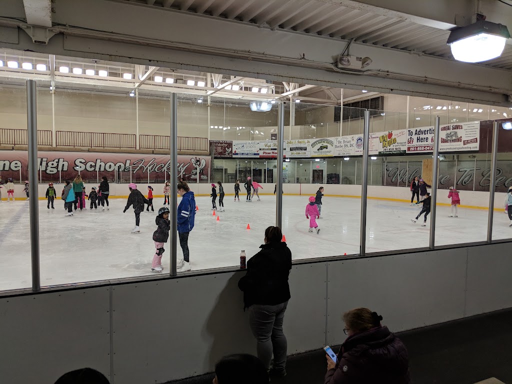 Bayonne Blades Skate School | W 29th St &, Avenue A, Bayonne, NJ 07002, USA | Phone: (201) 437-8602