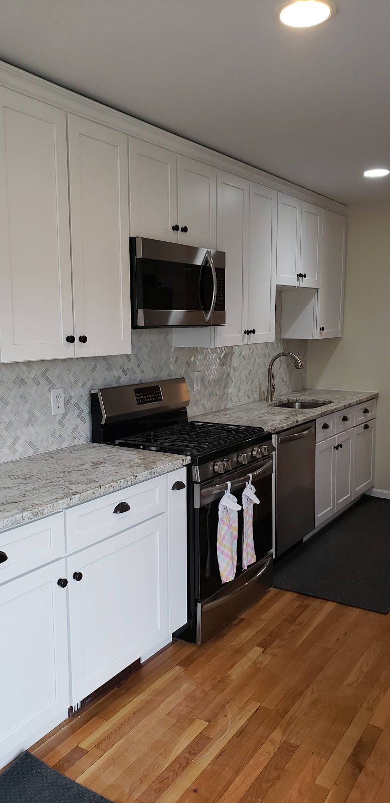Martys Kitchens and Cabinets | 142 Jefferson Trail, Hopatcong, NJ 07843, USA | Phone: (908) 349-0204
