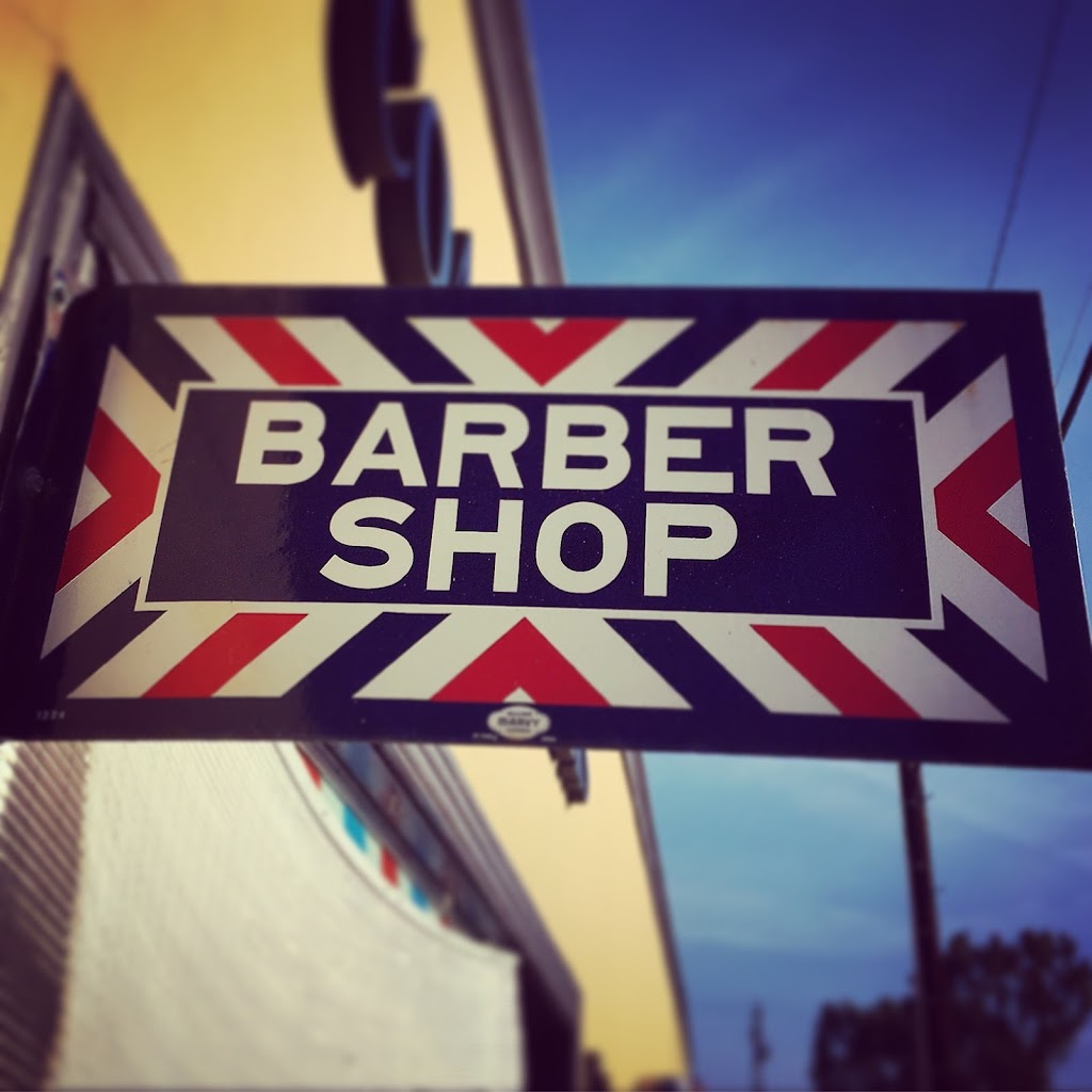 Coast Barber Shop | 333 Marigold Ave, Corona Del Mar, CA 92625, USA | Phone: (949) 675-7033