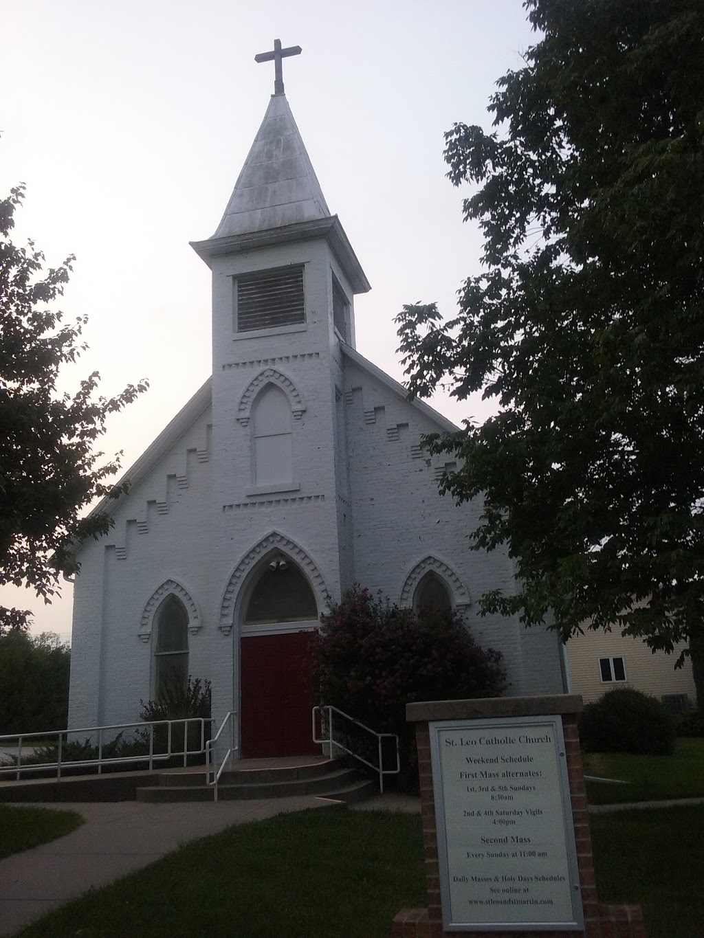 Saint Leos Catholic Church, Palmyra | 330 W 8th St, Palmyra, NE 68418, USA | Phone: (402) 780-5535