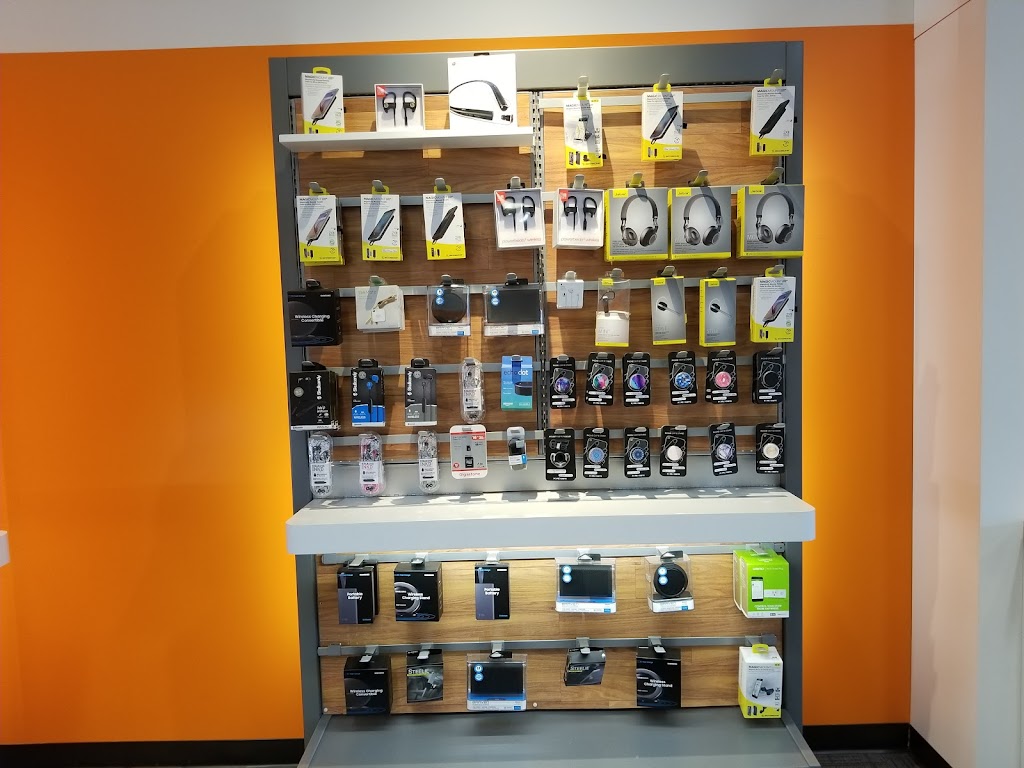 AT&T Store | 3120 E Floral Ave Ste 102, Selma, CA 93662, USA | Phone: (559) 891-2301