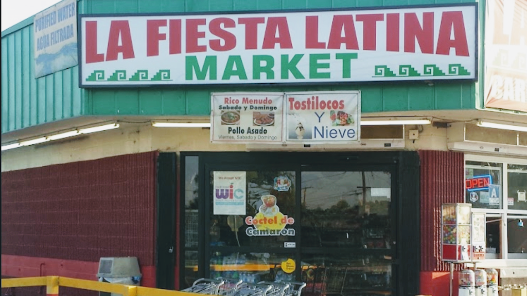 La Fiesta Latina Market | 453 Garces Hwy, Delano, CA 93215, USA | Phone: (661) 778-0926