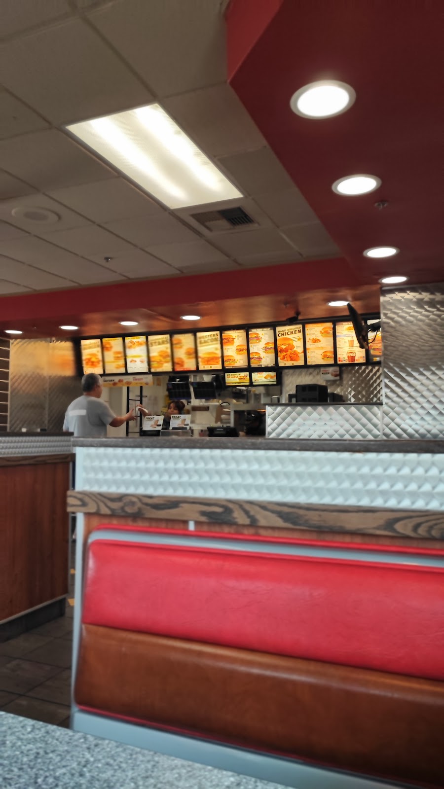 Carl’s Jr. | 1915 N Campus Ave, Upland, CA 91784, USA | Phone: (909) 920-5380