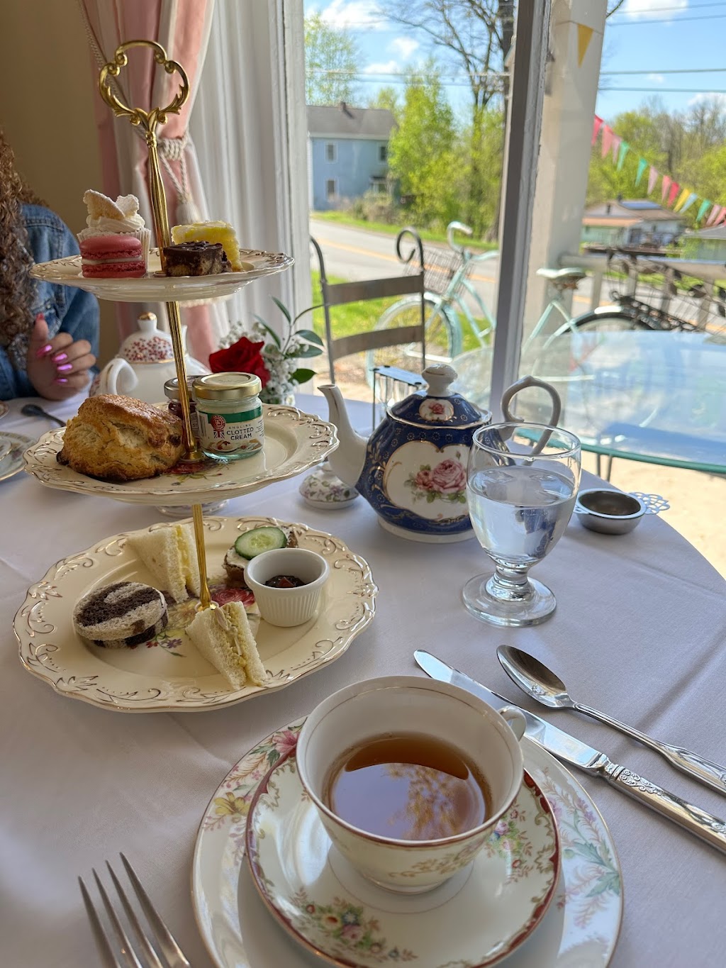 Windsor House Tea Room and Bakery | 86 NJ-15, Lafayette, NJ 07848, USA | Phone: (973) 579-5300