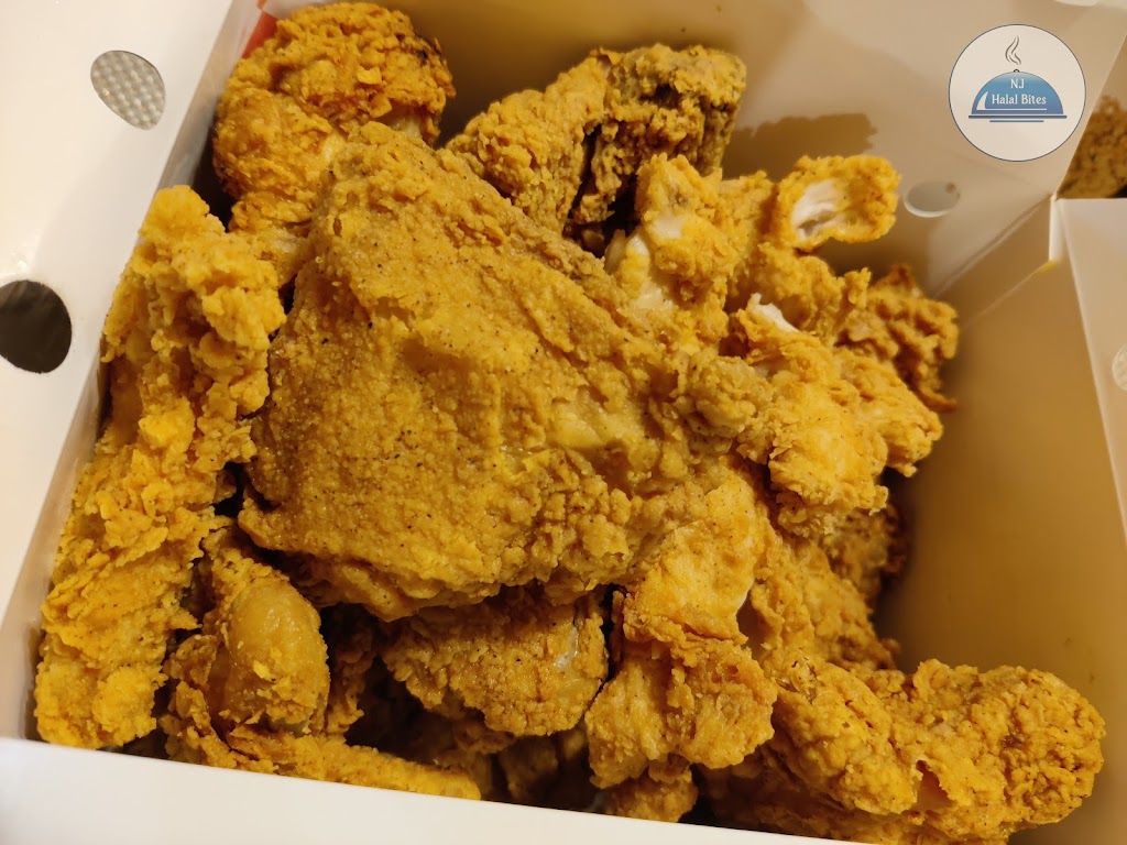 Krispy Krunchy Chicken | 1143 Main St, Paterson, NJ 07503, USA | Phone: (973) 569-9500