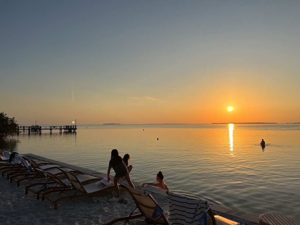 Big Thunder Key Largo | 106309 Overseas Hwy, Key Largo, FL 33037, USA | Phone: (305) 964-8961