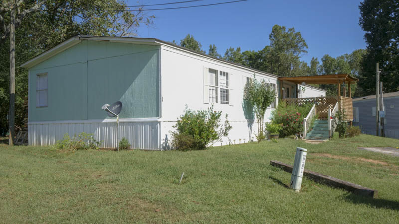 Lanier Mobile Home Community | Box 36, 6779 Bass Cir, Buford, GA 30518, USA | Phone: (678) 250-6465