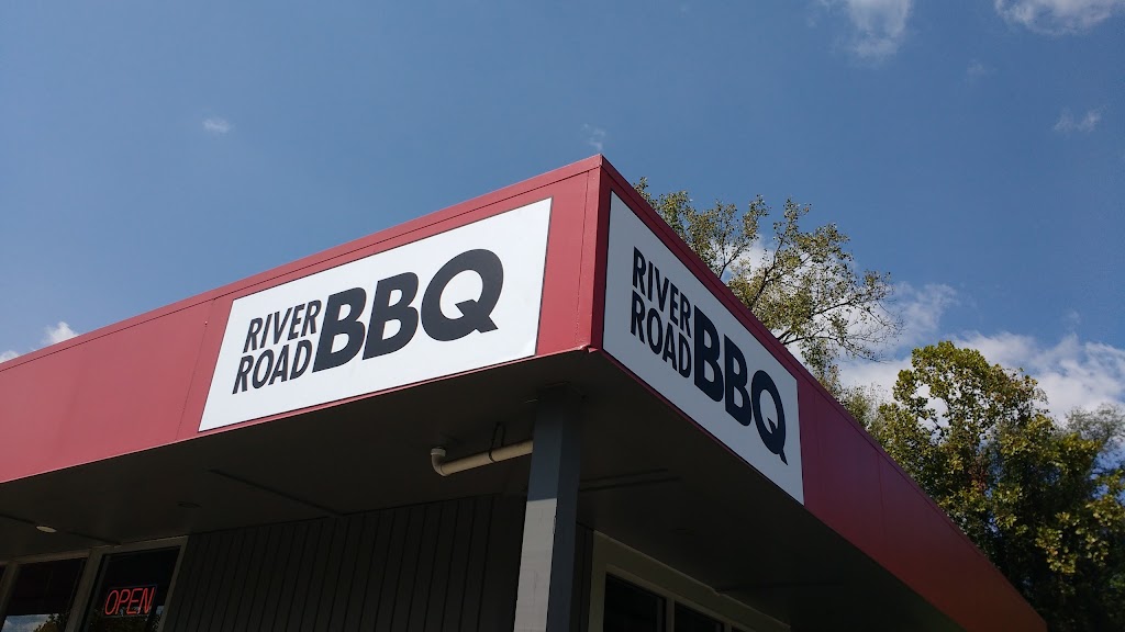 River Road BBQ | 3017 River Rd, Louisville, KY 40207 | Phone: (502) 592-7065