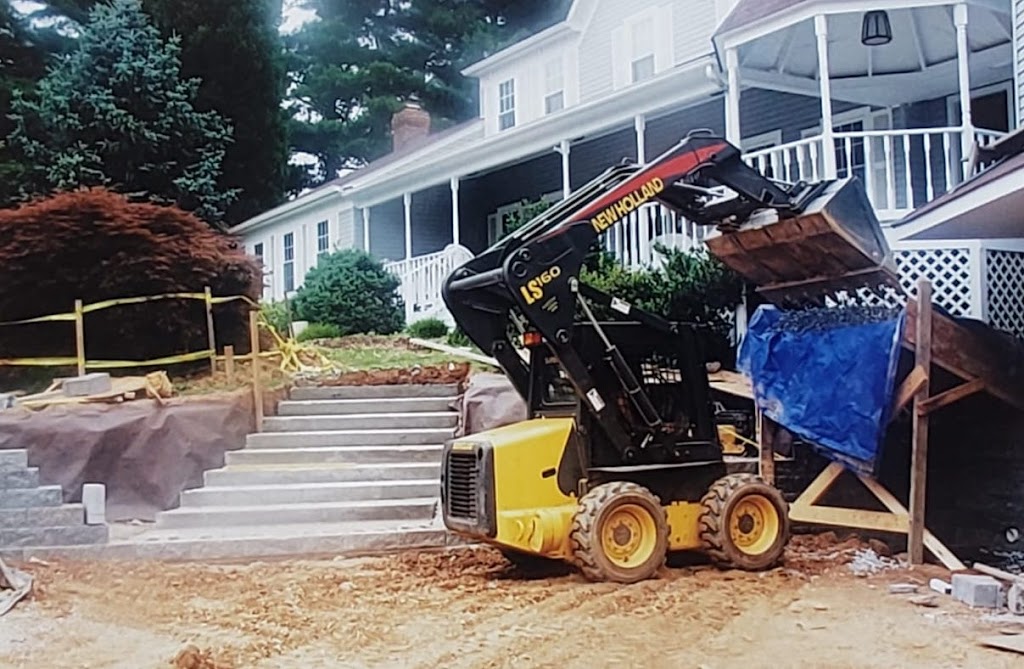 Amigos Landscaping, Contracting and Handyman Services | 11442 Vale Spring Dr, Oakton, VA 22124, USA | Phone: (703) 242-0018