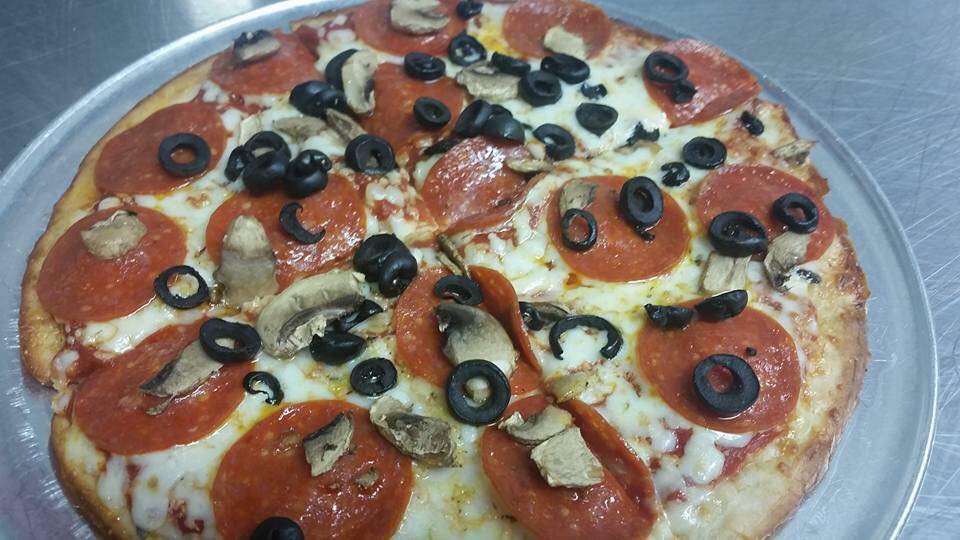 Foxs Pizza Hopewell | 2296 Brodhead Rd, Aliquippa, PA 15001, USA | Phone: (724) 203-4762