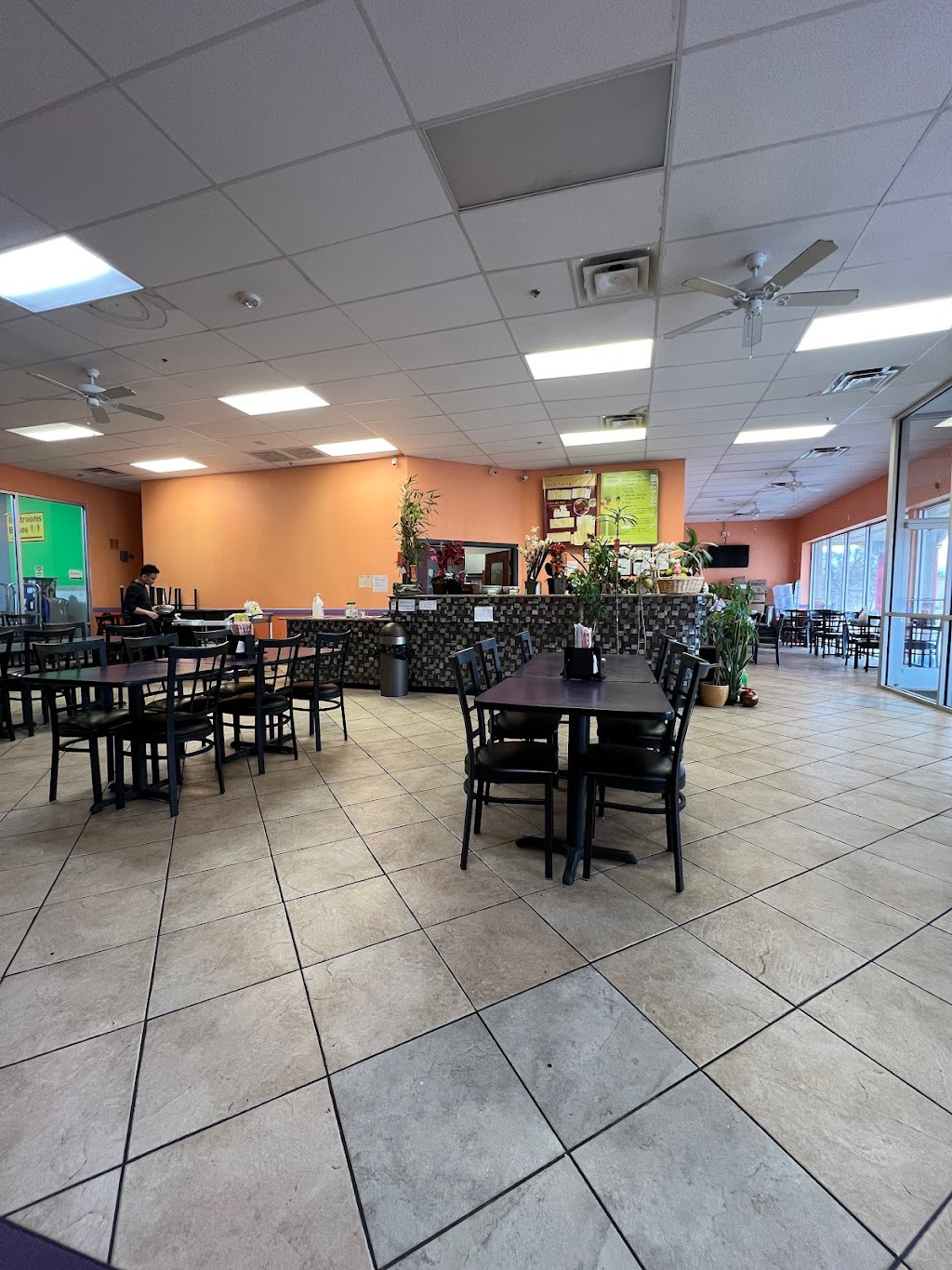 Duc Chuong Arlington | 1818 E Pioneer Pkwy, Arlington, TX 76010, USA | Phone: (817) 460-0990