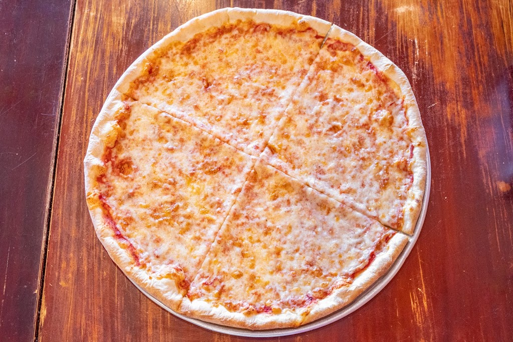 Julias Pizza | 5075 Edgewater Dr, Orlando, FL 32810, USA | Phone: (407) 295-1800