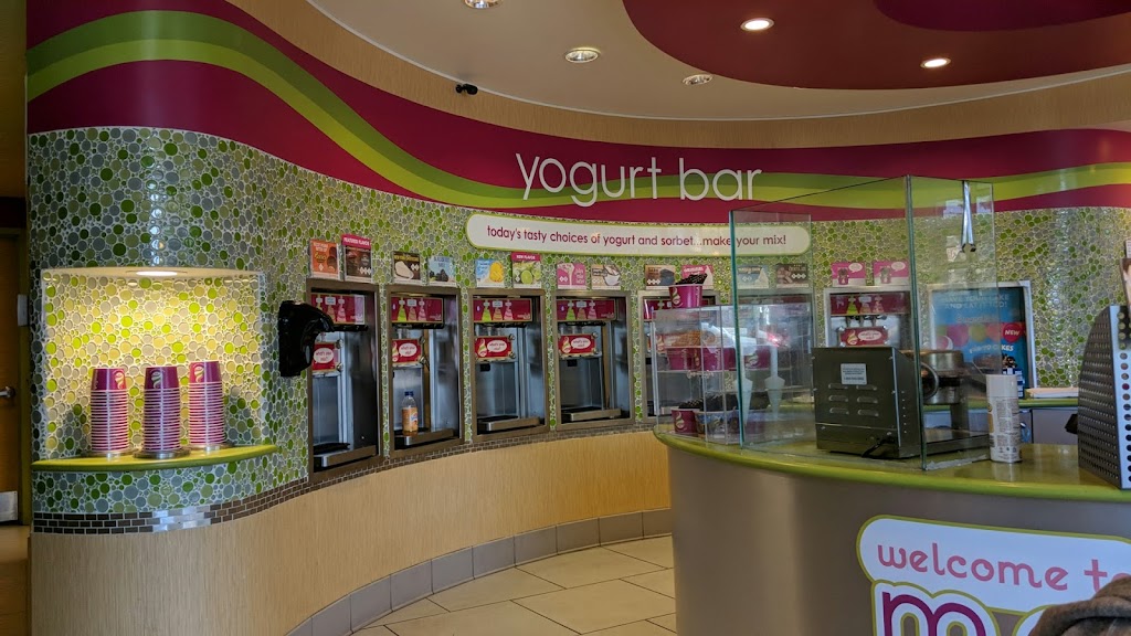 Menchies Frozen Yogurt | 3411 W McGraw St, Seattle, WA 98199, USA | Phone: (260) 588-2888