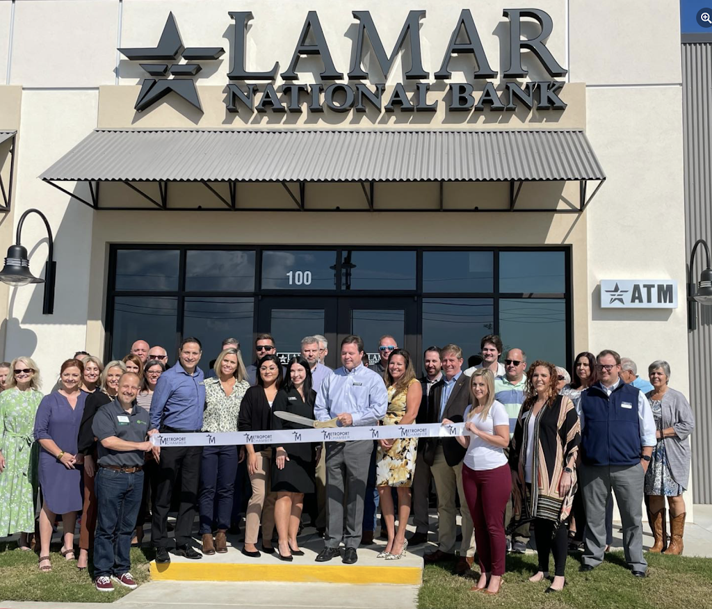 Lamar National Bank | 100 Plaza Pl #100, Northlake, TX 76226, USA | Phone: (972) 318-1060