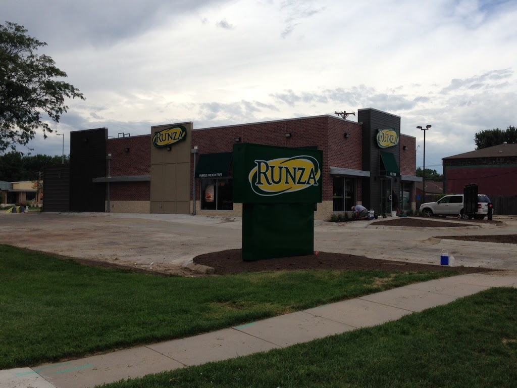 Runza Restaurant | 4320 S 33rd St, Lincoln, NE 68516, USA | Phone: (402) 488-6701