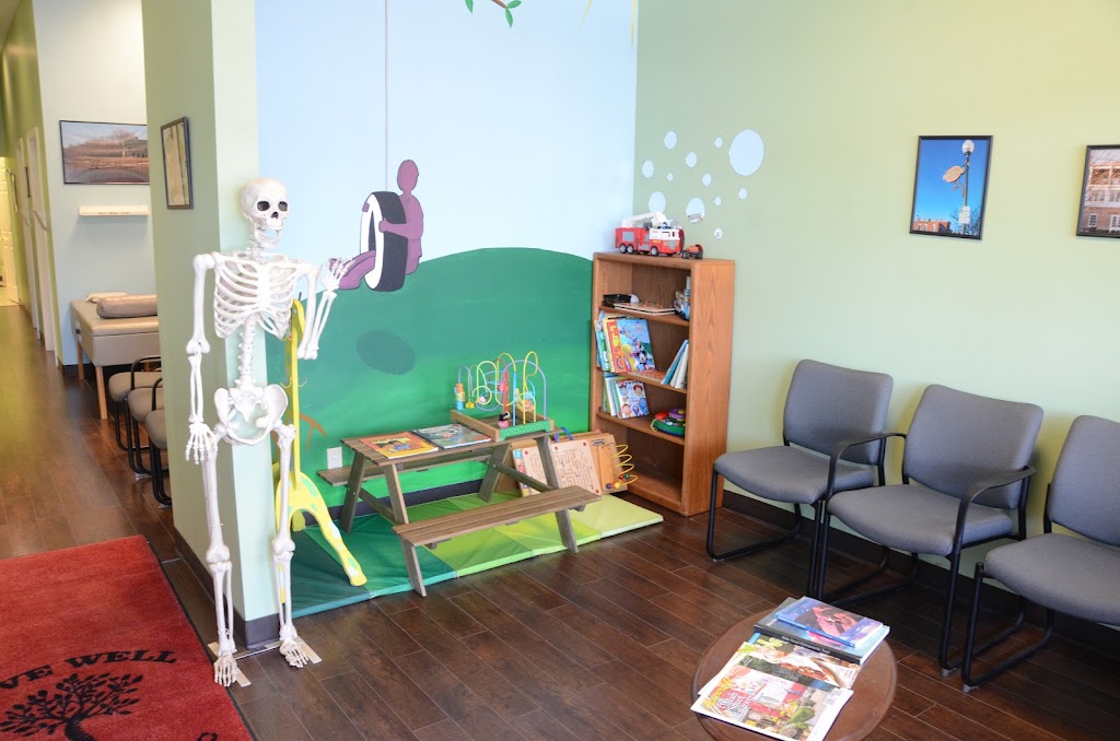 Live Well Chiropractic | 3737 Elm St, St Charles, MO 63301, USA | Phone: (636) 329-4567