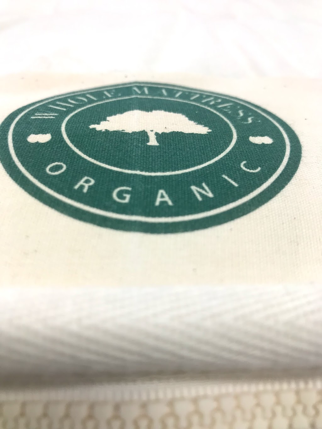 WHOLE ORGANIC AND NATURAL MATTRESS STORE | 909 N Hollywood Way, Burbank, CA 91505, USA | Phone: (818) 845-7488