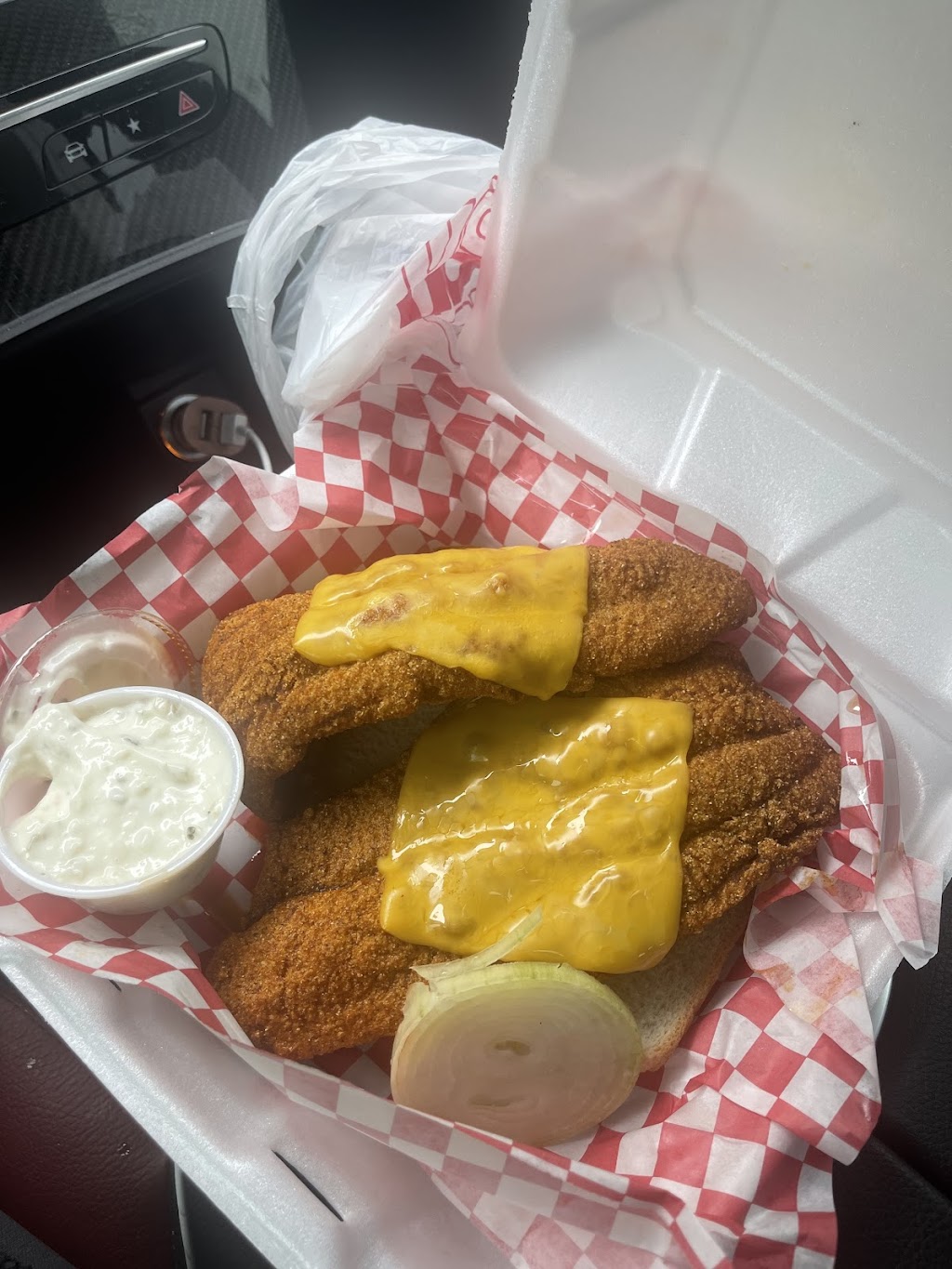 Helens Hot Chicken Murfreesboro | 2042 Lascassas Pike a12, Murfreesboro, TN 37130, USA | Phone: (615) 396-8779