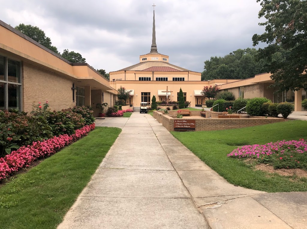Holy Cross Catholic Church | 3773 Chamblee Tucker Rd, Atlanta, GA 30341, USA | Phone: (770) 939-3501
